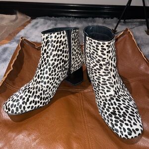 Stylish Black and White Cow Hide Leather Ankle Boots- Clark’s